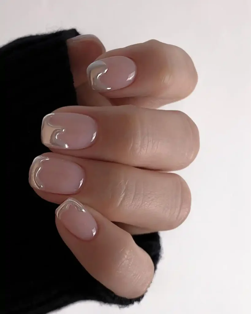 short natural nail ideas Metallic Drip