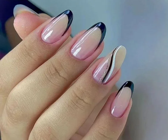 Black French Tips Nude Nails 