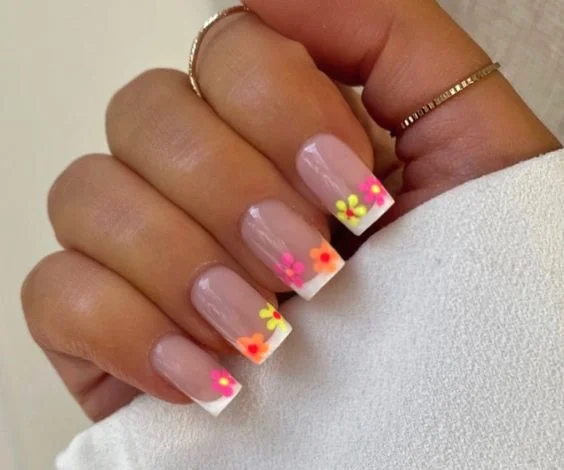 Flower Frenchies Nude Nails