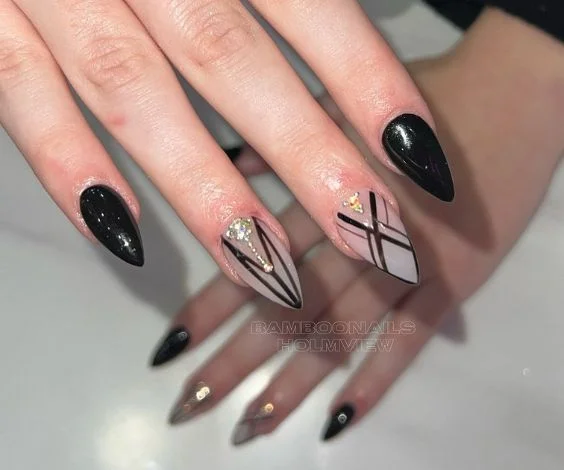  Line Work Acrylic Nails