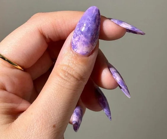 Marble Azlmond Nails