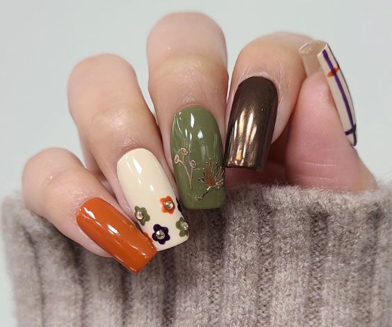 Thanksgiving nails with metallic art