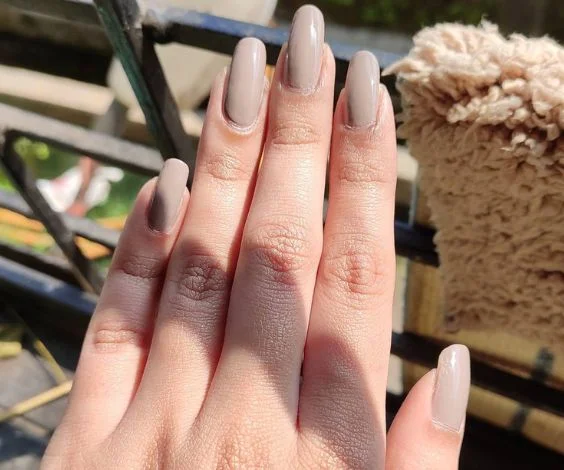 Mocha Nude Nails