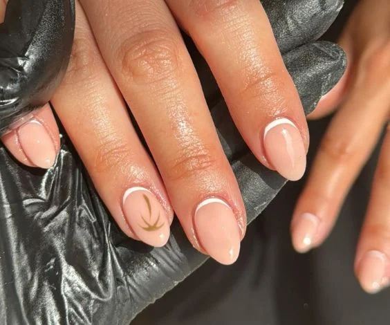 Simple Summer Nude Nails