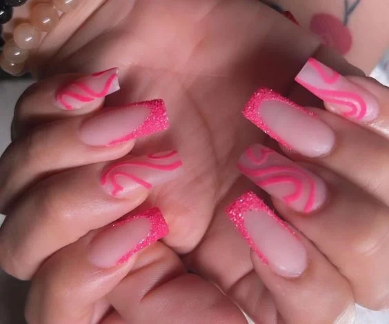 Sugary Grooves Pink Nails