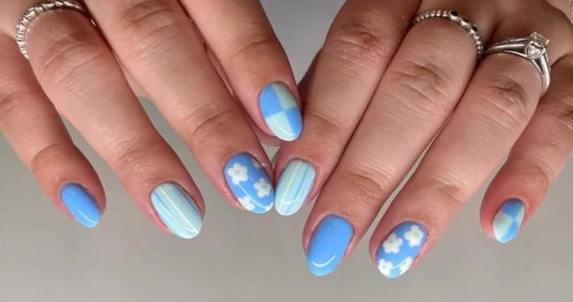 Cute Weekend Set Nail Ideas