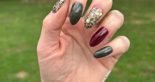 Rustic Rose Mani Fall Dip Nail Ideas