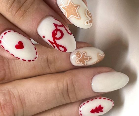 White Christmas dip nails with a mix nail art